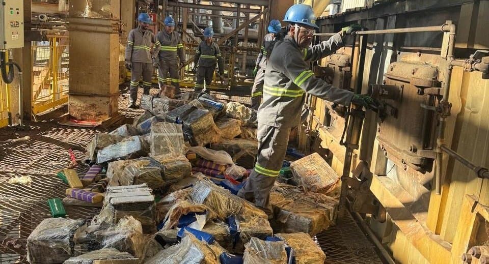 Polícia Civil Incinera 4,5 toneladas de drogas em Ivinhema