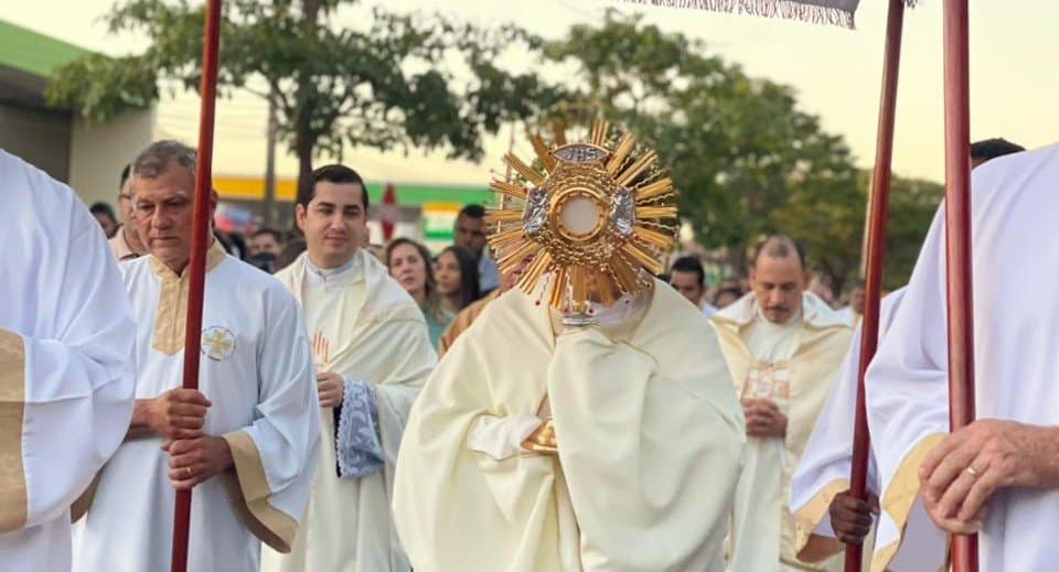Devoção e espiritualidade marcam o Corpus Christi em Nova Andradina e Batayporã