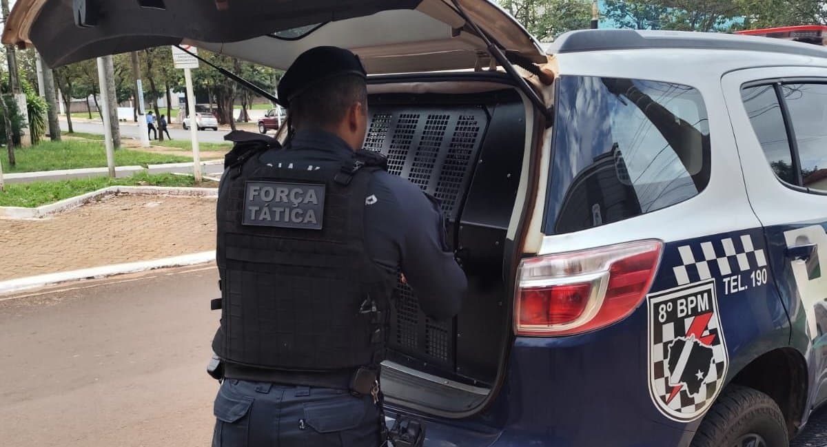 Força Tática da Polícia Militar cumpre dois mandados de prisão em Nova Andradina