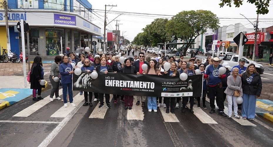 Caminhada do Junho Prata reforça combate à violência contra a pessoa idosa em Nova Andradina