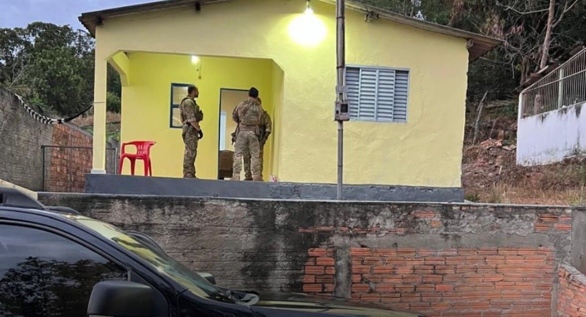 Mulher é presa no MT por suspeita de envolvimento em homicídios e organização criminosa em Nova Andradina