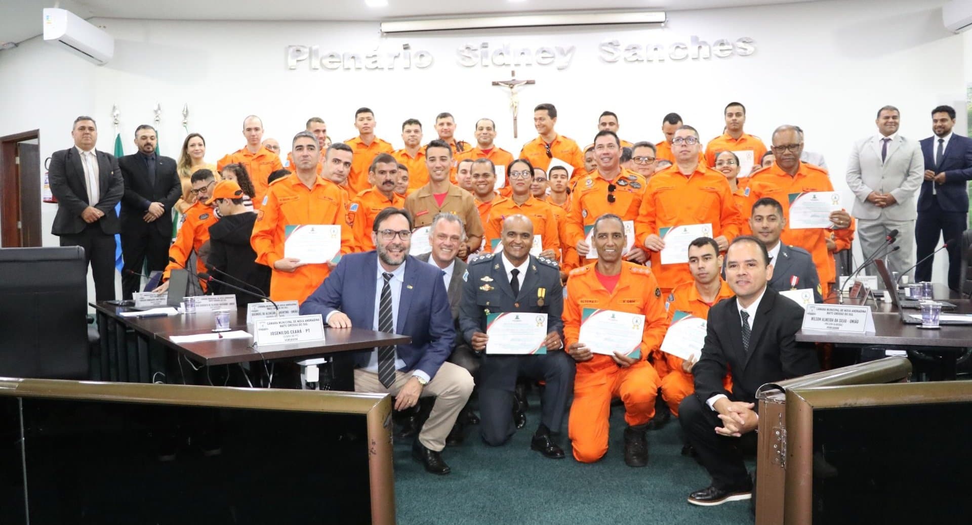 Câmara de Nova Andradina destaca atuação do Corpo de Bombeiros com homenagens e moção de parabenização