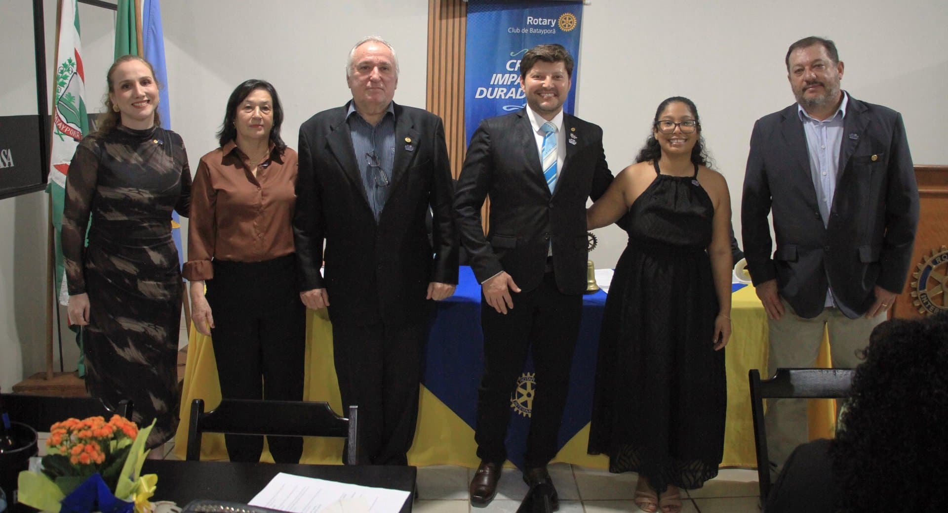 Reunião festiva marca posse da diretoria e comemoração dos 25 anos do Rotary Club de Batayporã