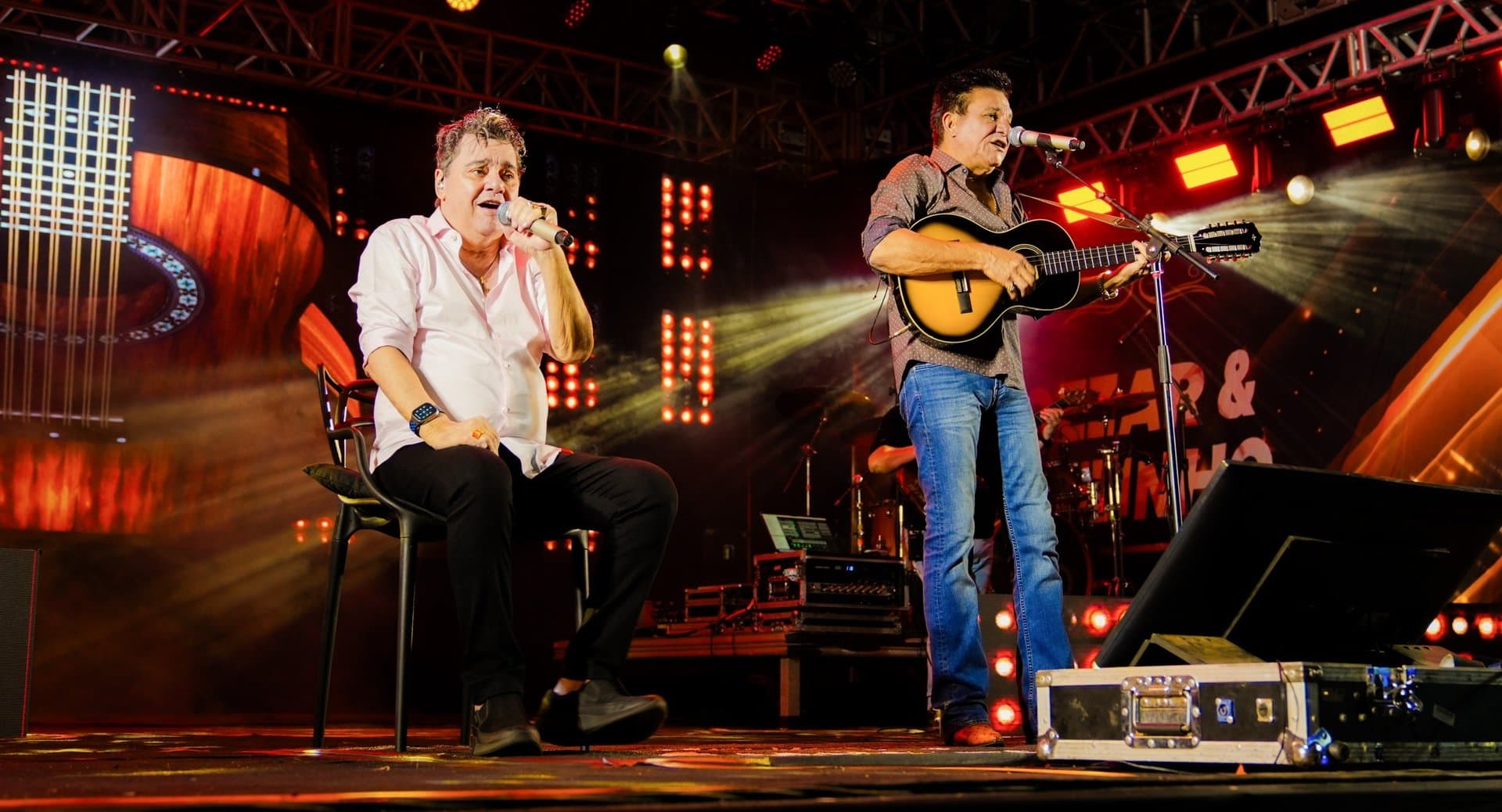 Show marcante de Cezar e Paulinho atrai grande público na primeira noite da 42ª Fejuna