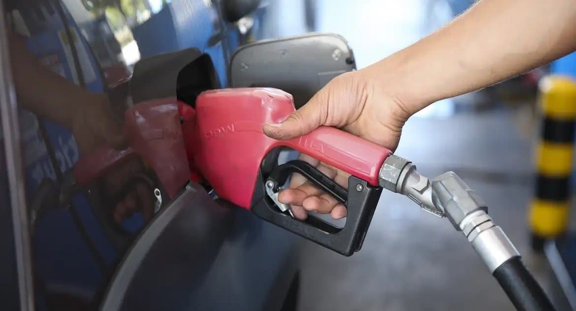 ANP cria app para motorista conferir qualidade de posto de combustível