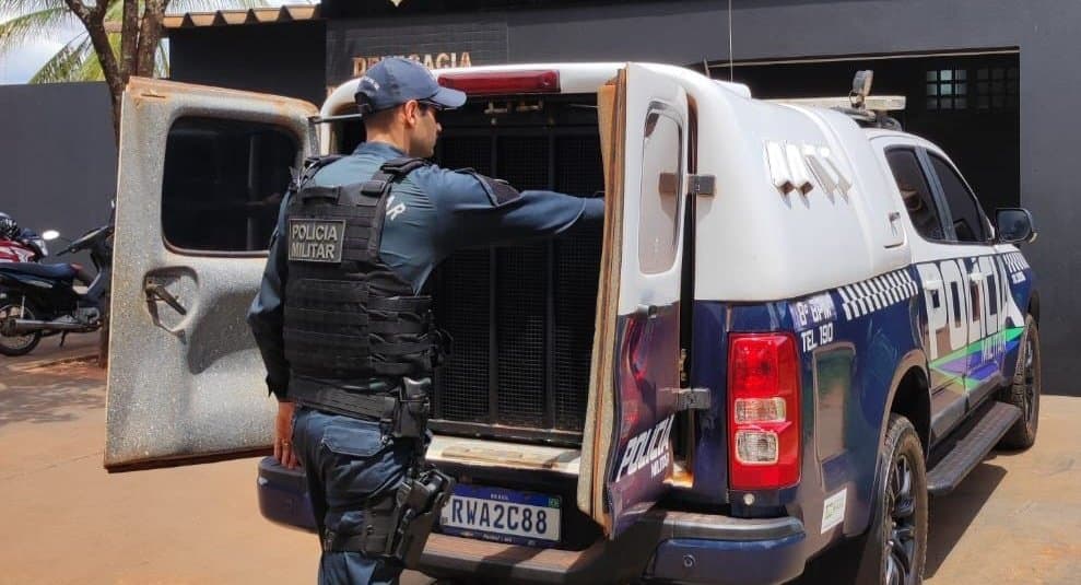 Angélica - Em ações distintas, PM cumpre mandado de prisão e detém homem por descumprimento de medida protetiva