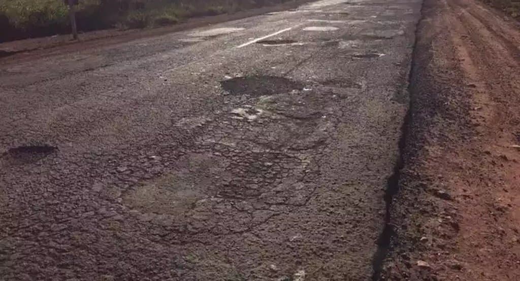 Em MS, motorista de camionete é preso com 200 quilos de asfalto furtado em rodovia
