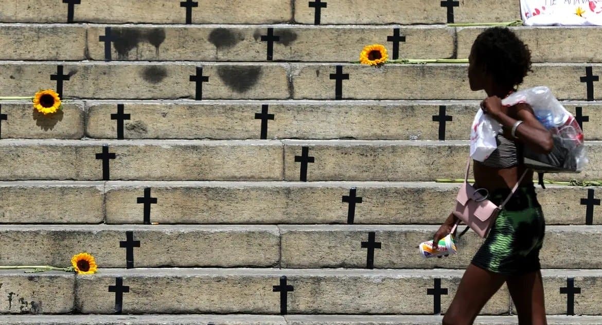 Mortes violentas caem 8,2% no país em 2025; feminicídios aumentam 4%