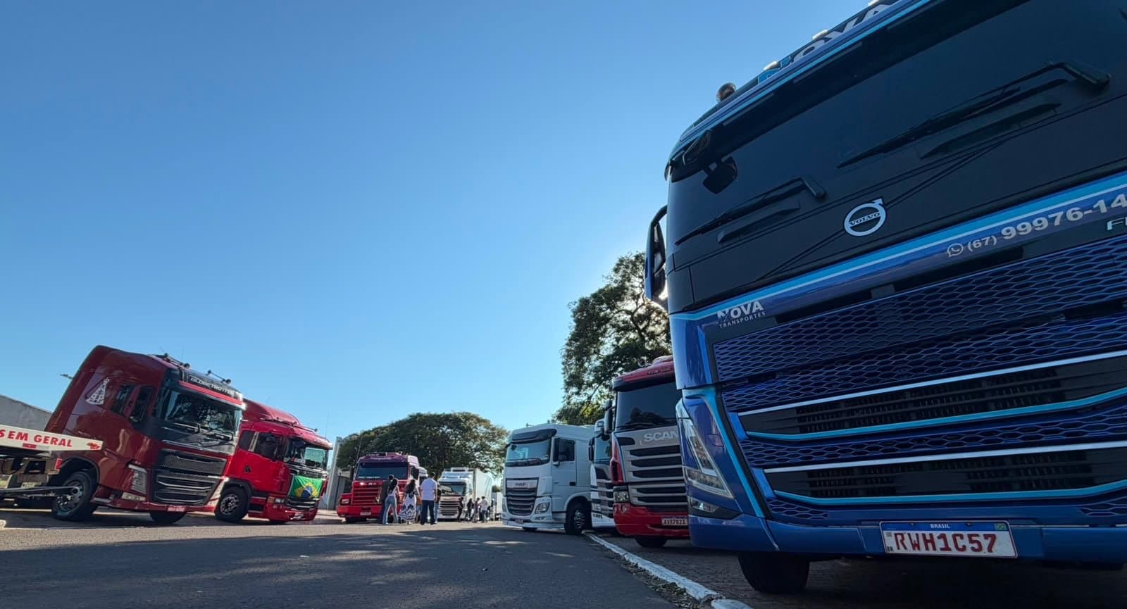 Dia do Motorista é celebrado com missa, carreata e grande buzinaço em Nova Andradina