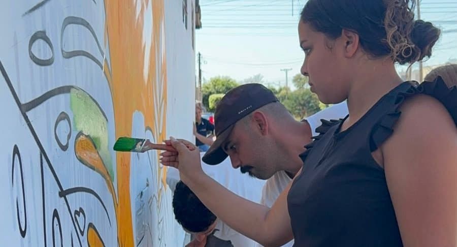 Parceria entre Rotary e Itaipu traz oficina de grafite para Nova Andradina