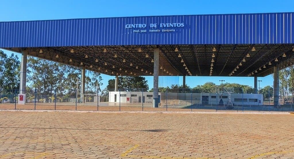 Indicação propõe parque infantil e academia ao ar livre no Centro de Eventos de Nova Andradina