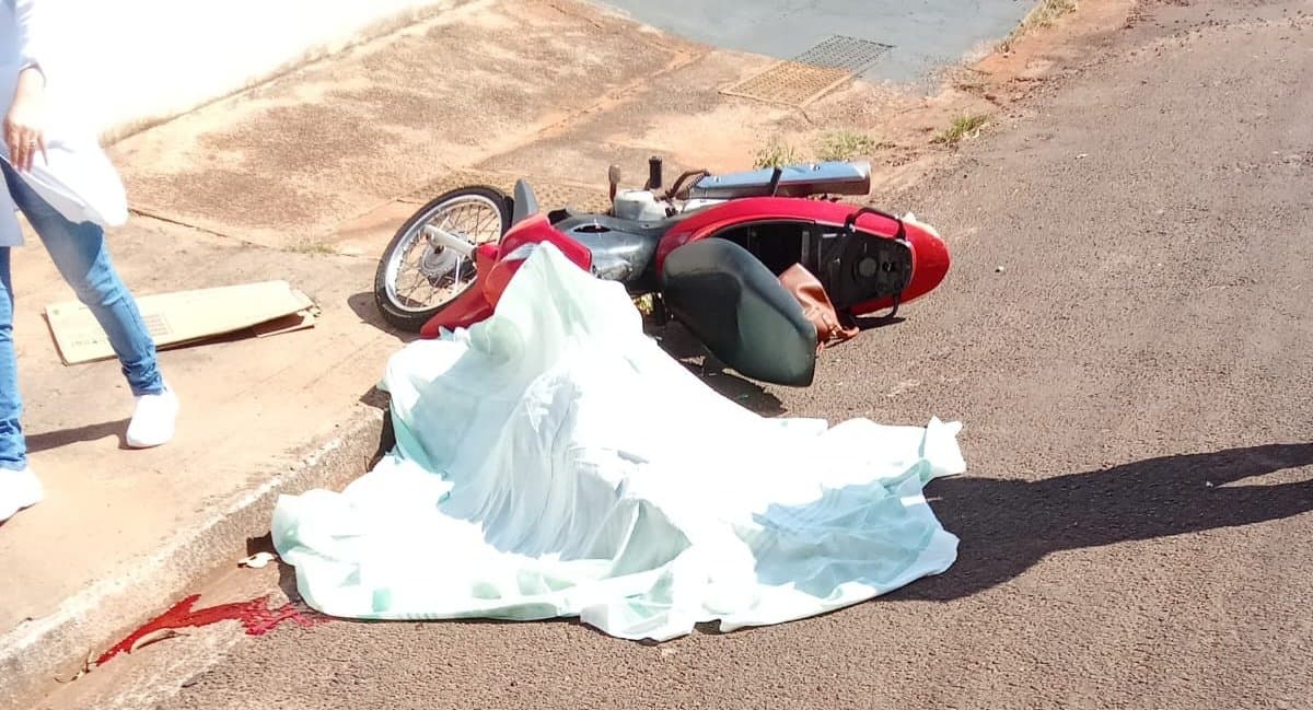 Motociclista morre em acidente com caminhão em Ivinhema
