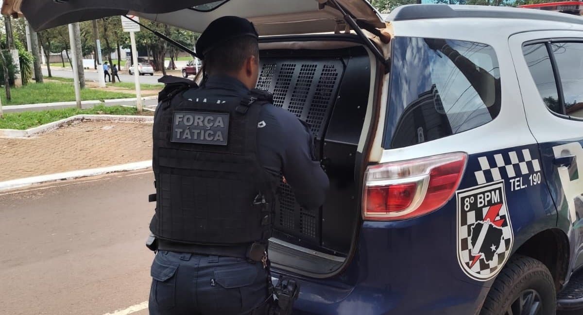 Polícia Militar cumpre dois mandados de prisão em Nova Andradina