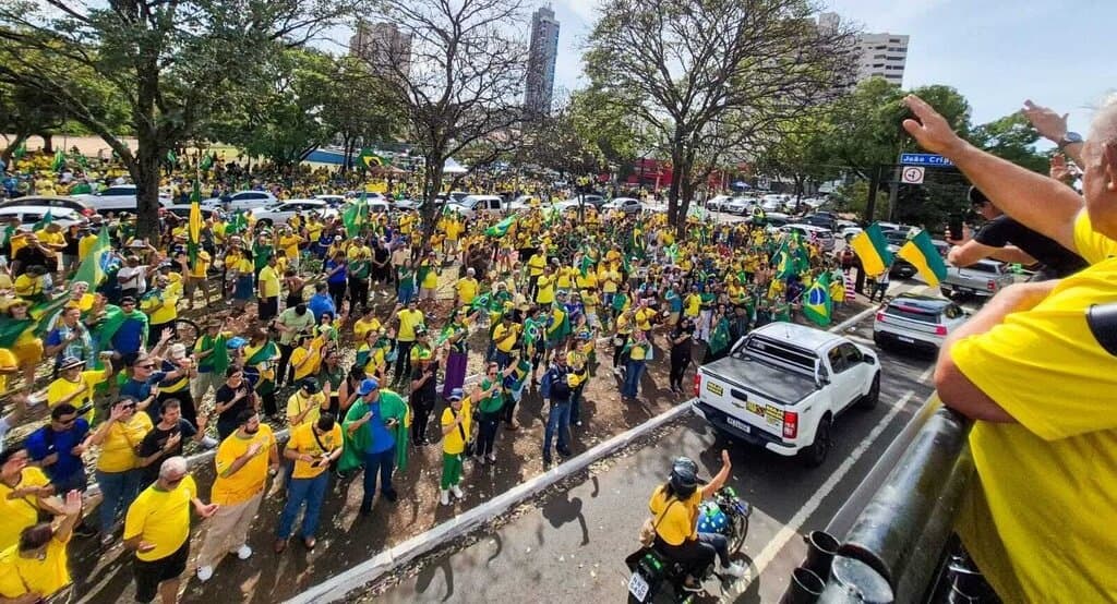 Grupos de direita convocam manifestação contra governo Lula na Afonso Pena, em Campo Grande