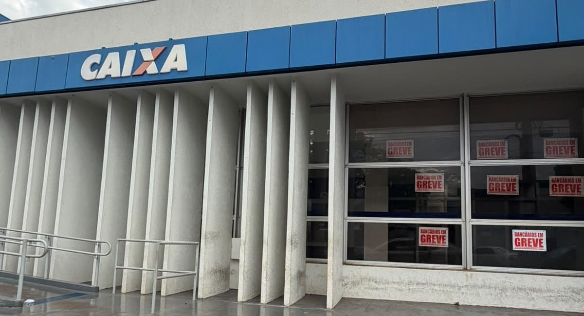 Bancários da Caixa Econômica Federal entram em greve por tempo indeterminado a partir desta quinta-feira (10)